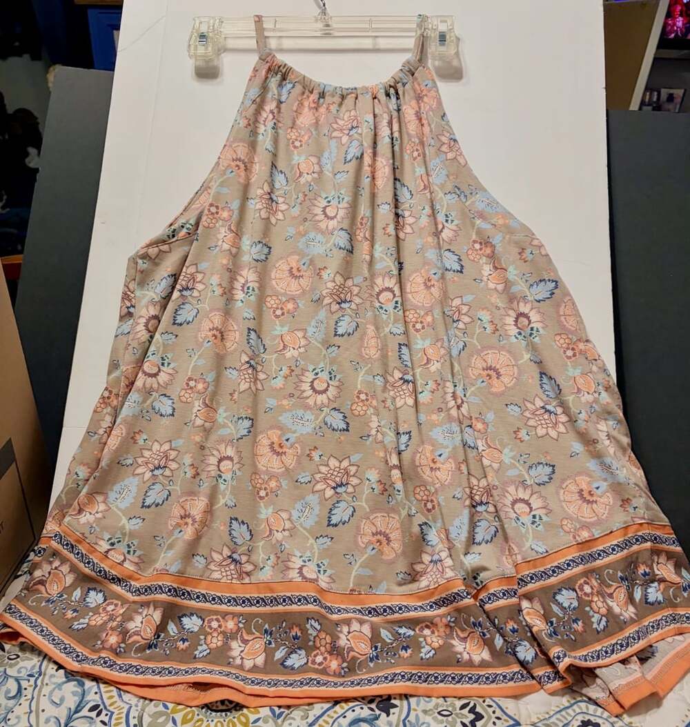 Angie Plus Sportwear Halter Top Size 18/20W Floral Sleeveless